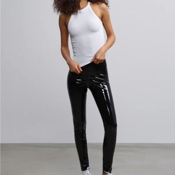 Commando Faux Patent Leather Legging - Picture 3 of 9